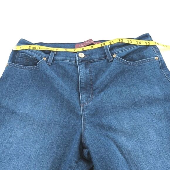 Gloria Vanderbilt Amanda Blue Straight Leg Jeans Medium Wash Size 12 Short 30x28 - Picture 5 of 8